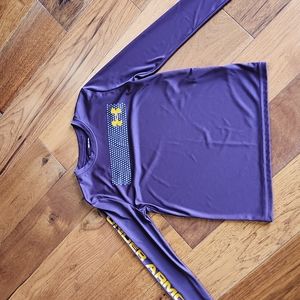Boys Under Armour athletic shirt size YSM